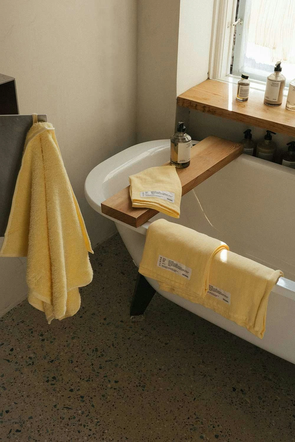 Frama Heavy Towel Badetuch 70x140 Cm, Pale Yellow – Bild 6