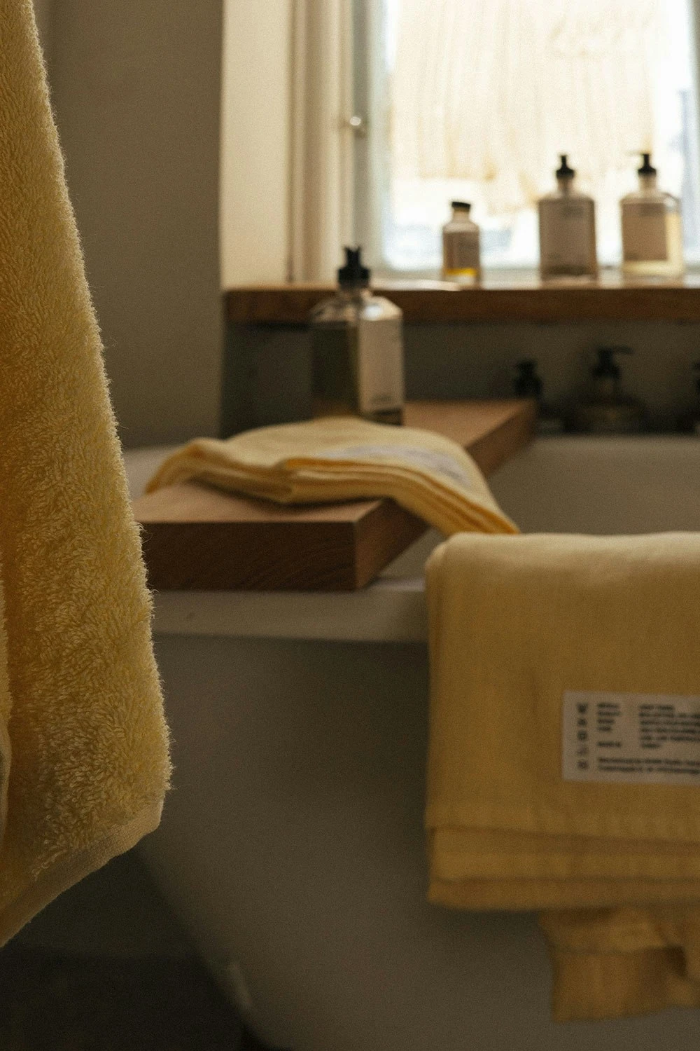 Frama Light Towel Badetuch 100x150 Cm, Pale Yellow – Bild 6