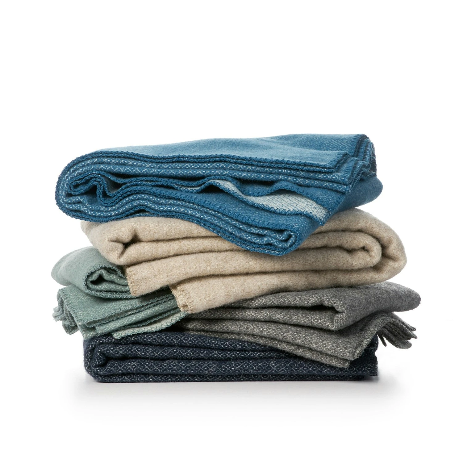 Klippan Yllefabrik Peak Plaid 130x180cm, Grau – Bild 2