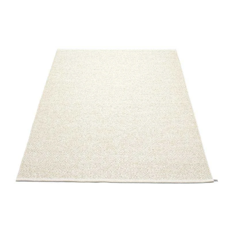 Svea Matte Vanilla/Beige Metallic, 180x260 Cm