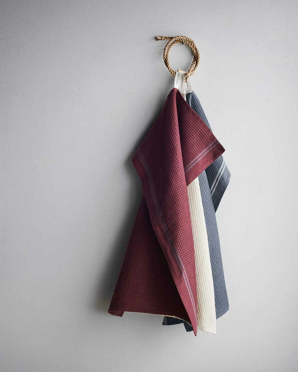 Alpha Geschirrtuch 50x70 Cm, Bordeaux – Bild 3