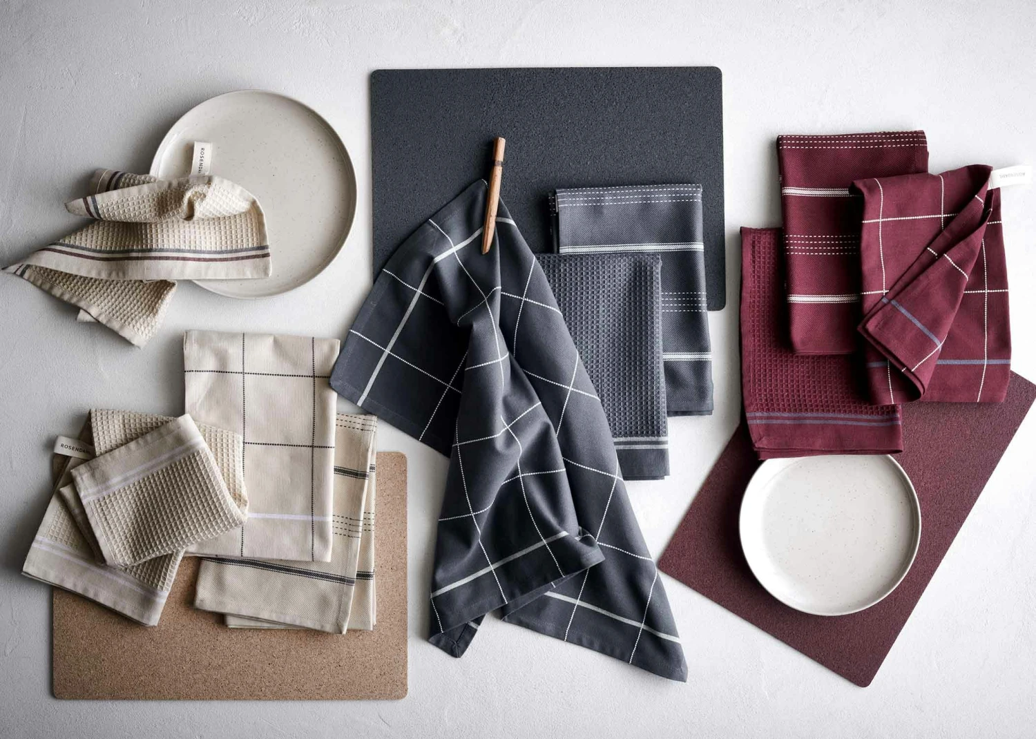 Alpha Geschirrtuch 50x70 Cm, Bordeaux – Bild 4